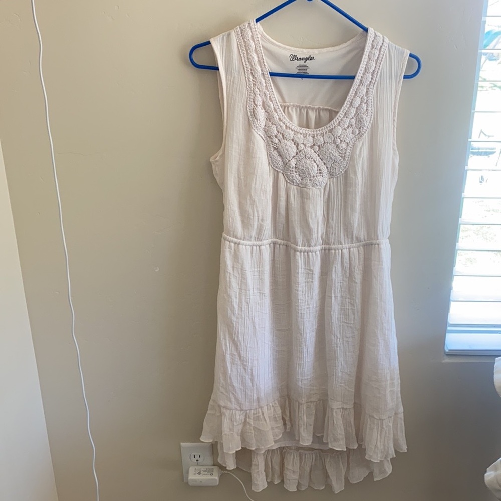 Wrangler cream sleeveless dress size large